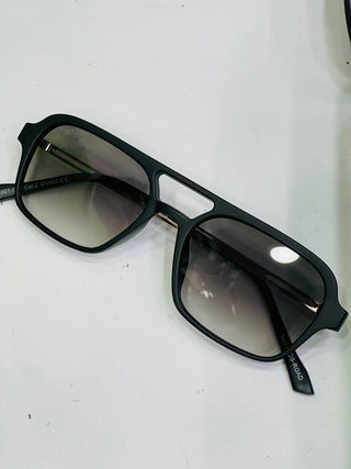 Road Gold black smoke